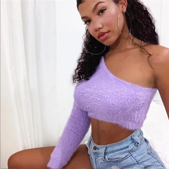 NWT Purple Faux Fur Cropped One Shoulder Sweater - Picture 3 of 7